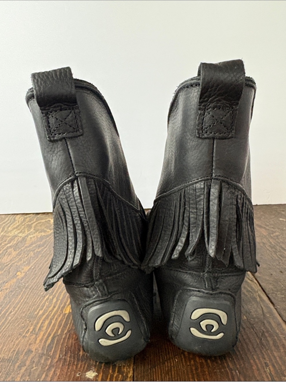 LIKE NEW Manitobah Black Fringe Ankle Booties - Picture 5 of 8